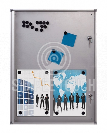 Информационная магнитно-маркерная доска с дверцей (500x700мм)